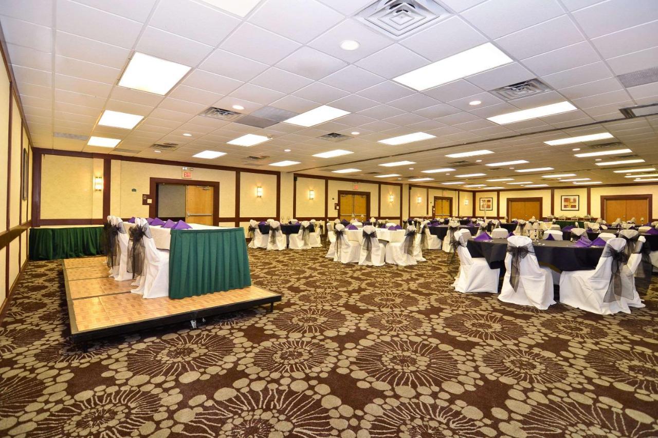 Quality Inn & Conference Center Akron Dış mekan fotoğraf