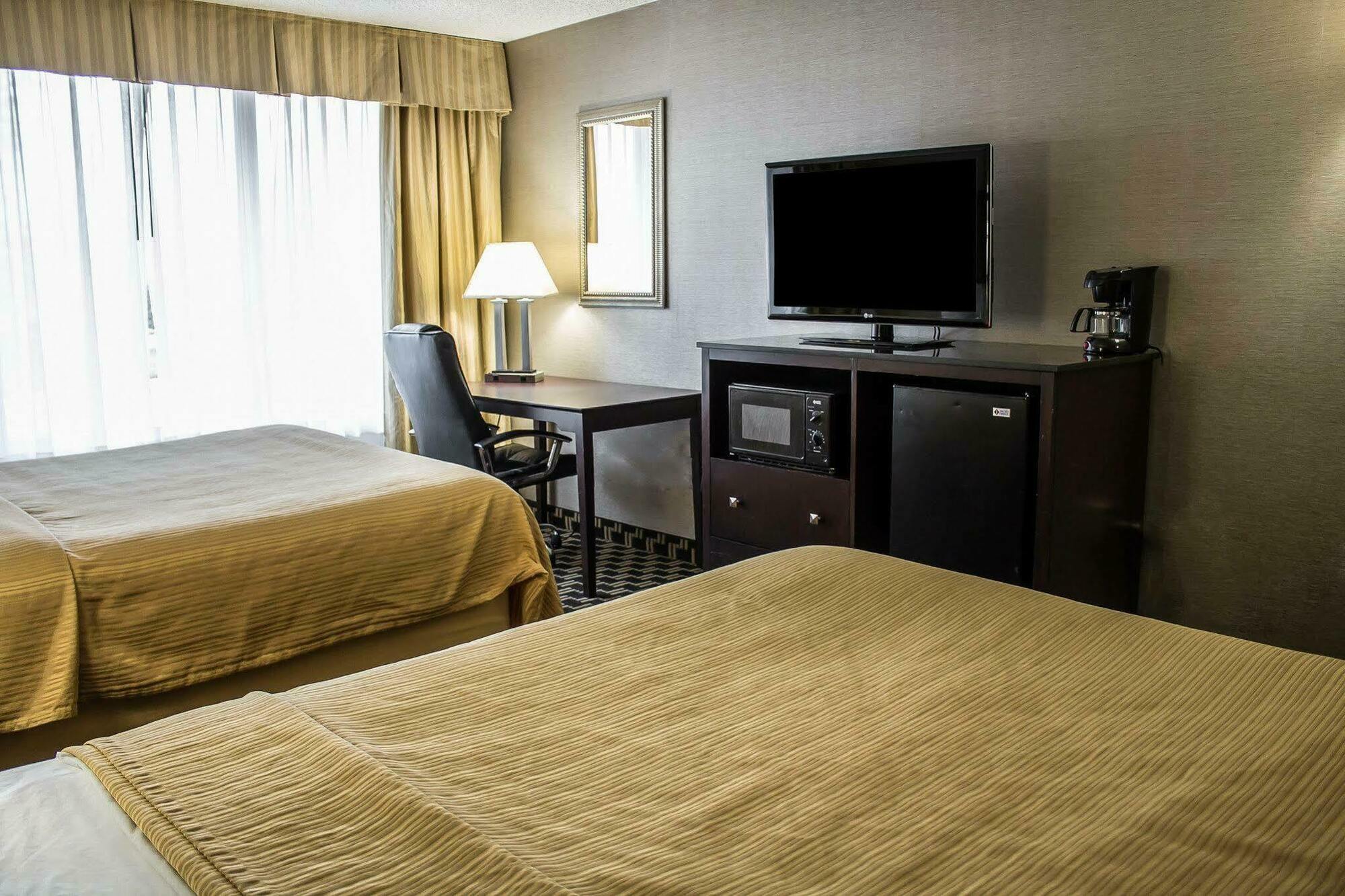 Quality Inn & Conference Center Akron Dış mekan fotoğraf